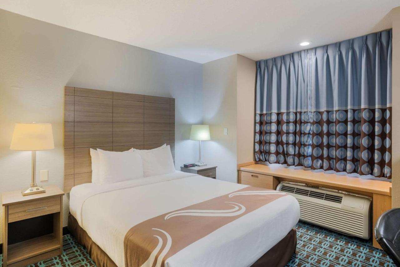 Sonesta Essential Hotel Blue Springs Exterior photo